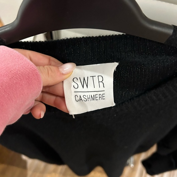 Cashmere distressed sweater - Picture 2 of 2